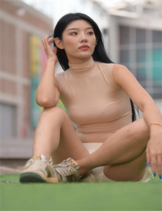 女人和女人做人爱视频