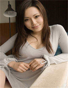 在街上他突然按了遥控器